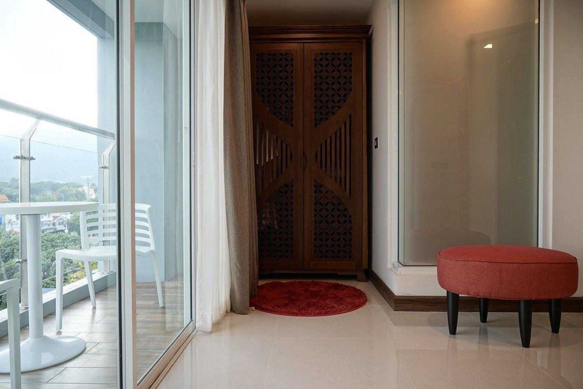 Baisirimaya Hotel Chiang Mai Bagian luar foto