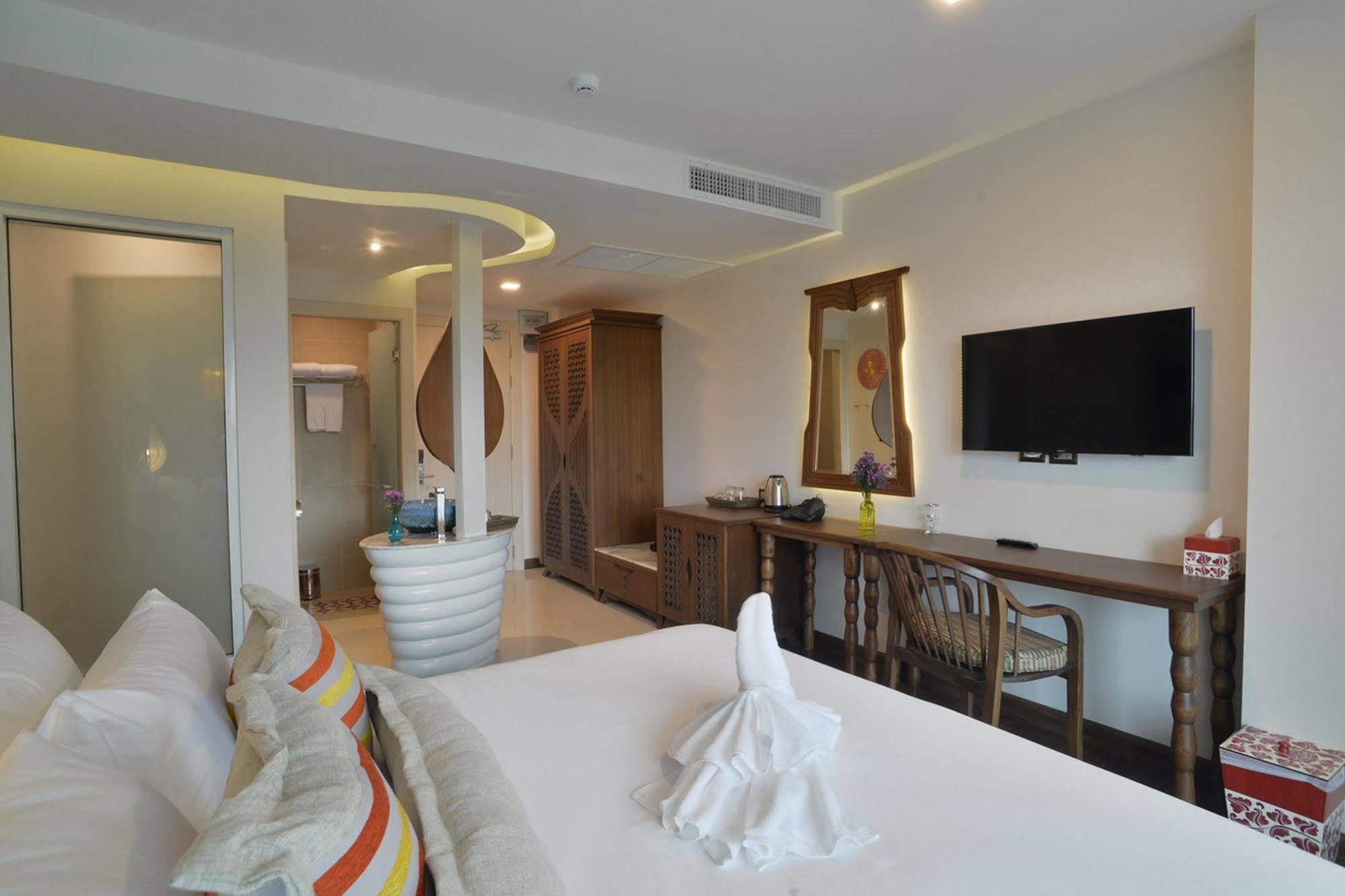 Baisirimaya Hotel Chiang Mai Bagian luar foto
