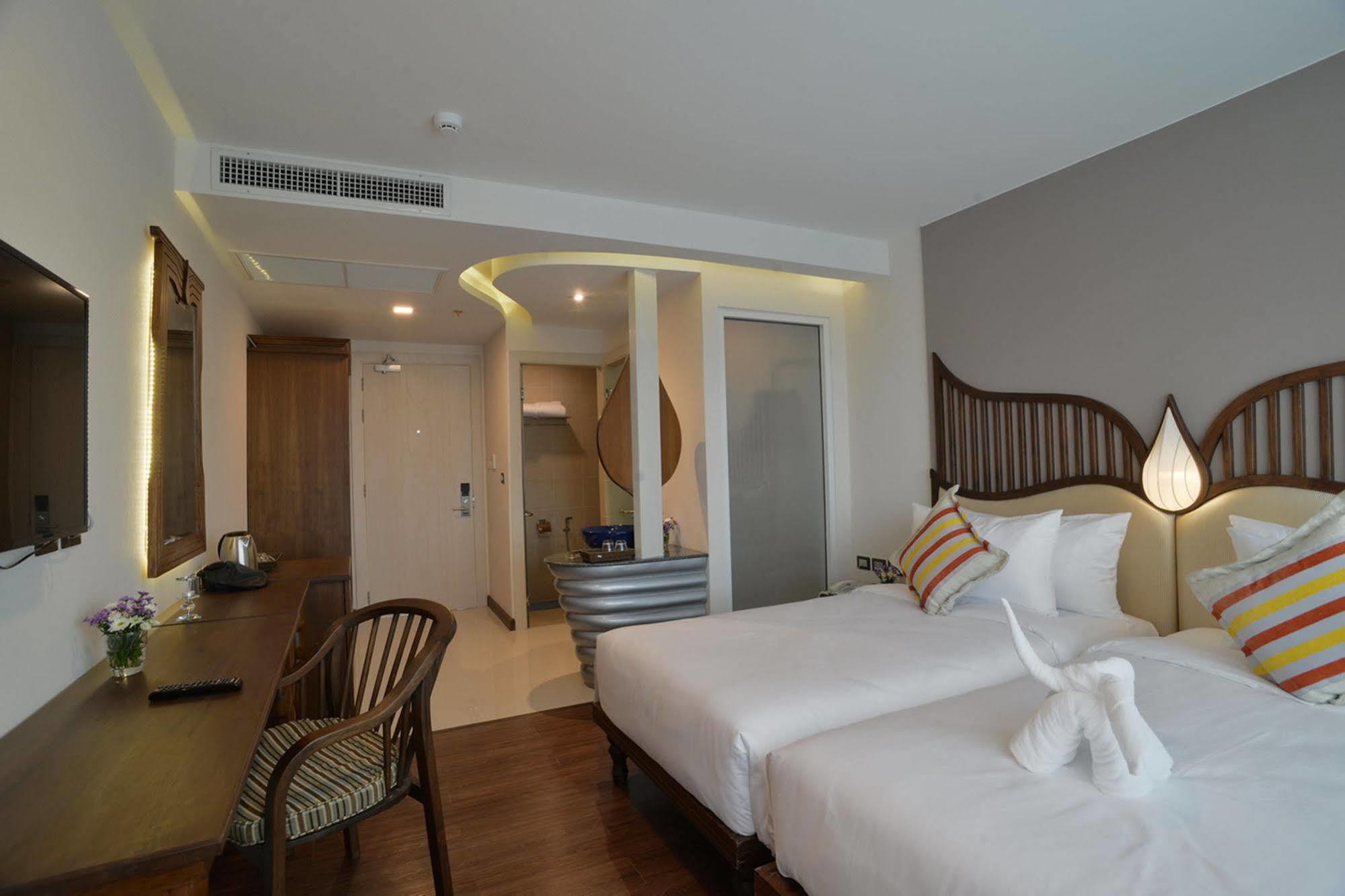 Baisirimaya Hotel Chiang Mai Bagian luar foto