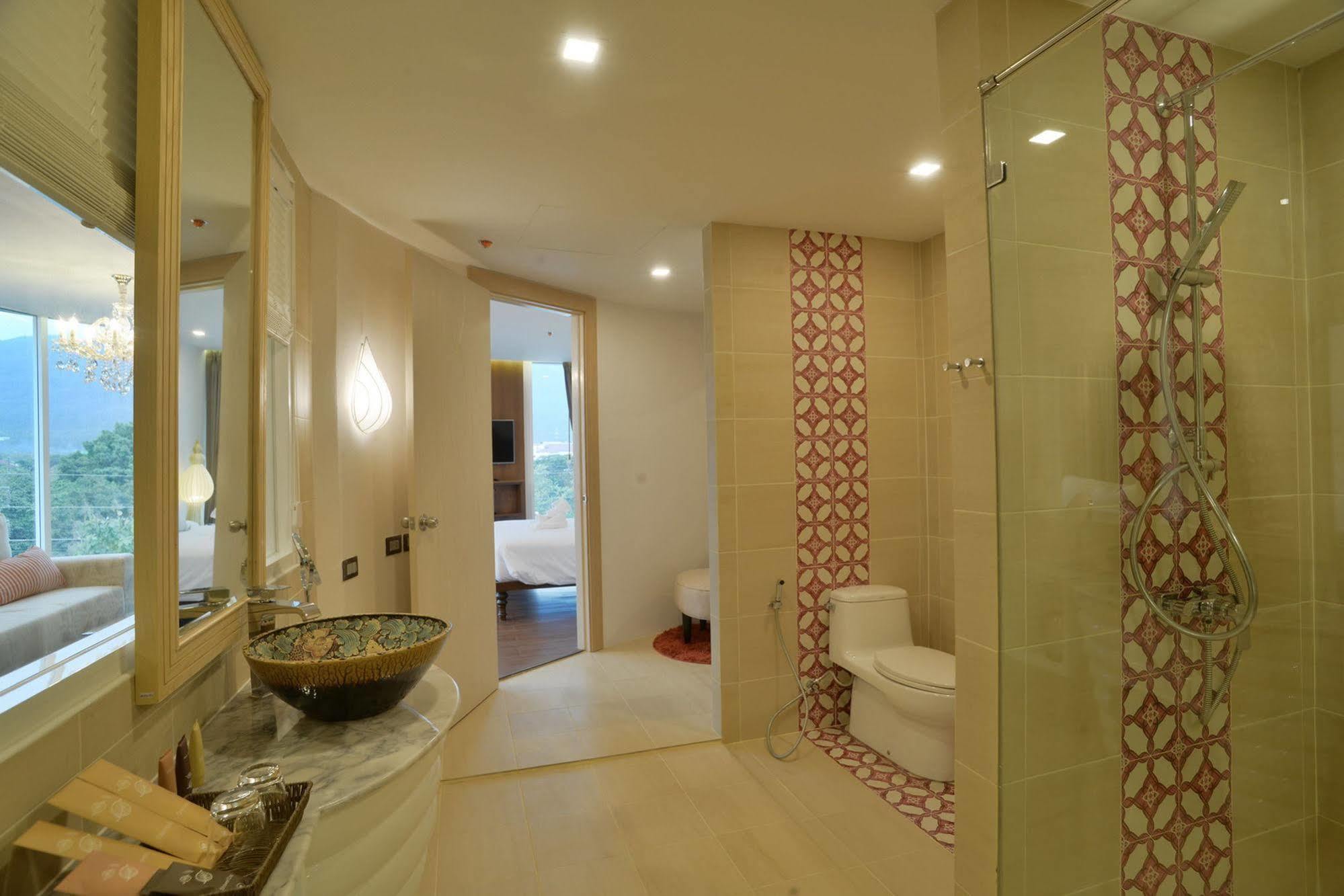 Baisirimaya Hotel Chiang Mai Bagian luar foto