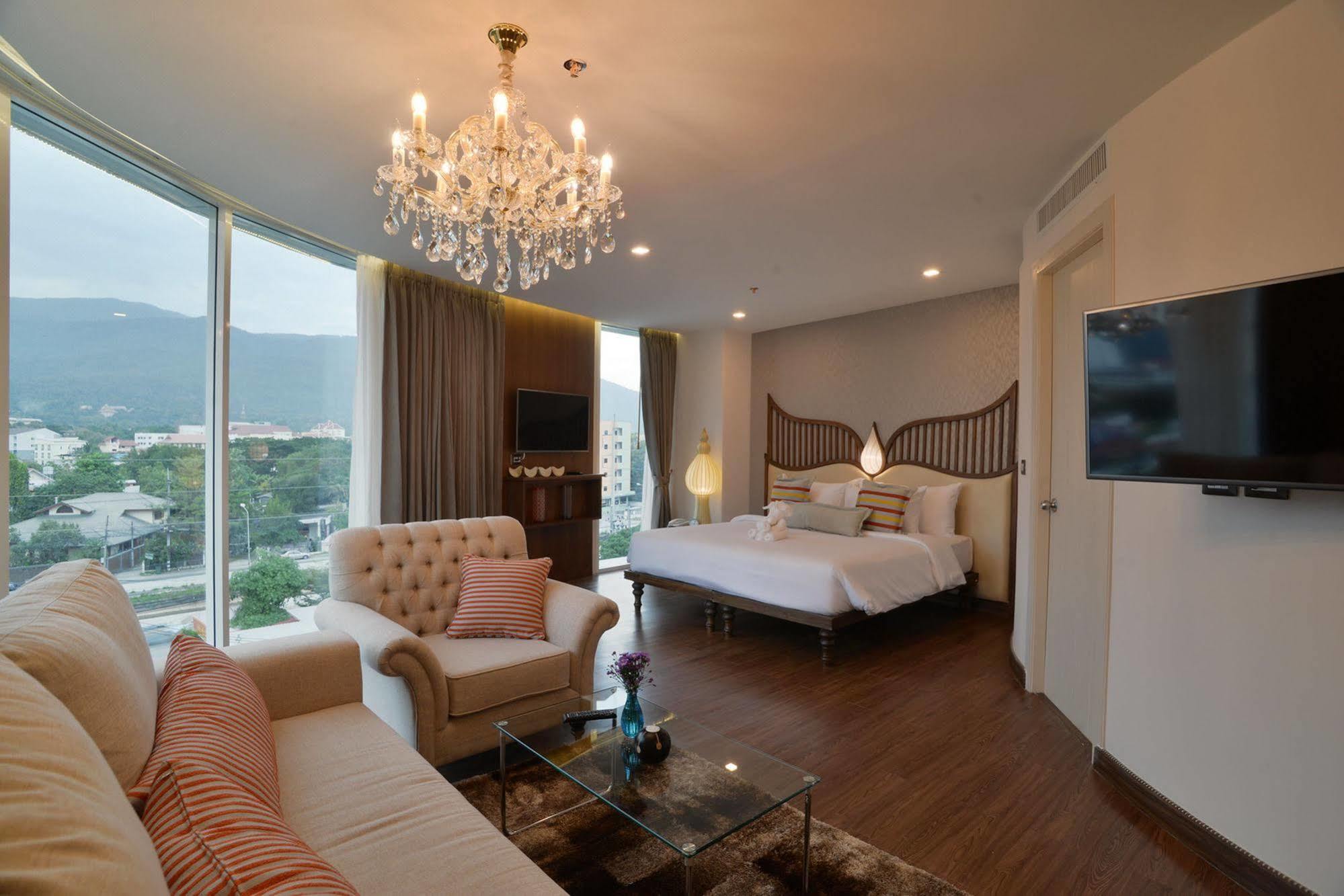 Baisirimaya Hotel Chiang Mai Bagian luar foto