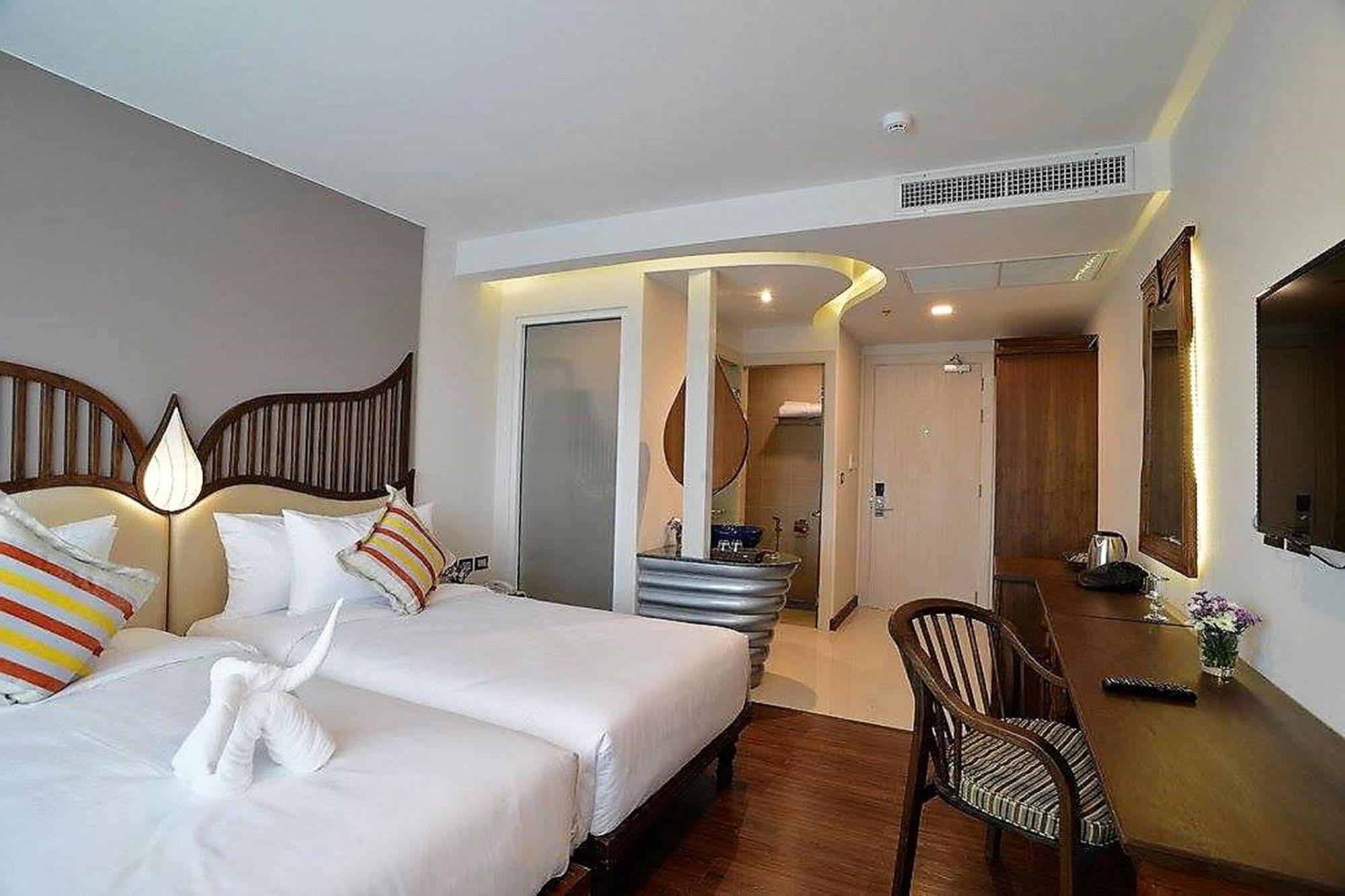 Baisirimaya Hotel Chiang Mai Bagian luar foto