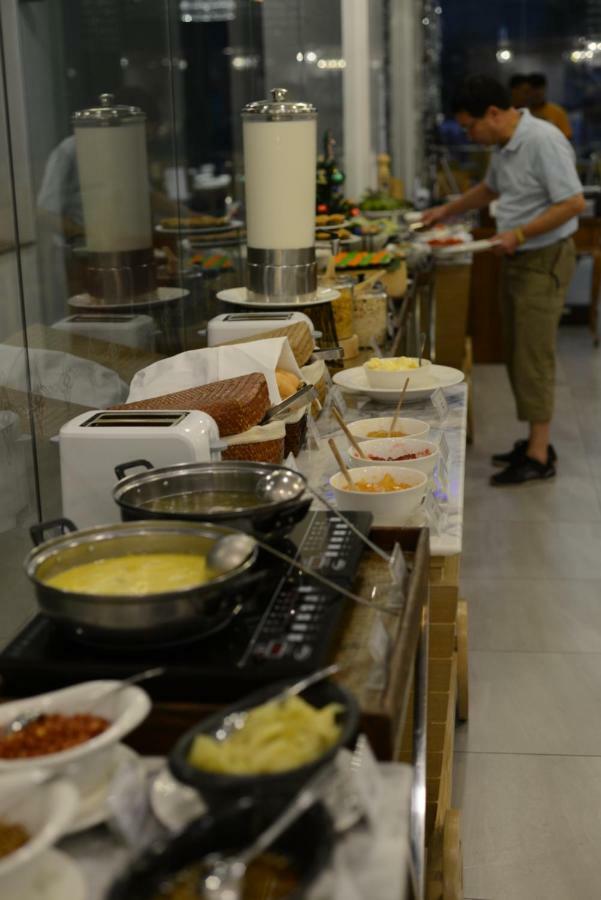 Baisirimaya Hotel Chiang Mai Bagian luar foto